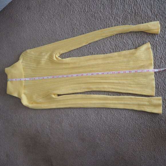 United States Sweater Fitted Turtleneck with Long Sleeves Small Butter Yellow - Picture 4 of 5